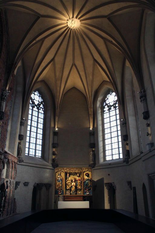 MALBORK - binnen in de kerk van het slot Mariënburg
