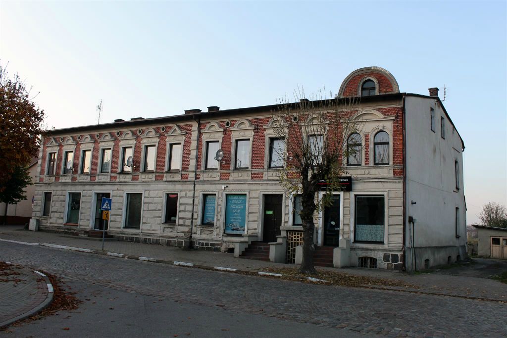 ZBLEWO - een gebouw in de straat Główna