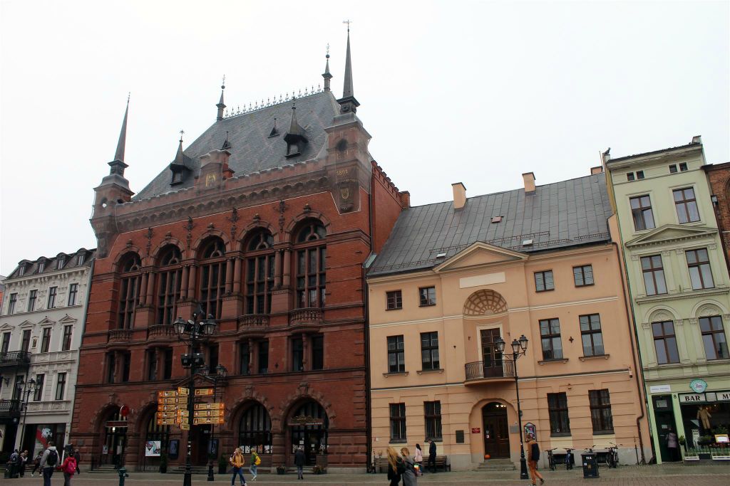 TORUŃ - het cultureel centrum "Artus Court"