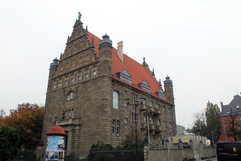 TORUŃ - het collegium maximus huis