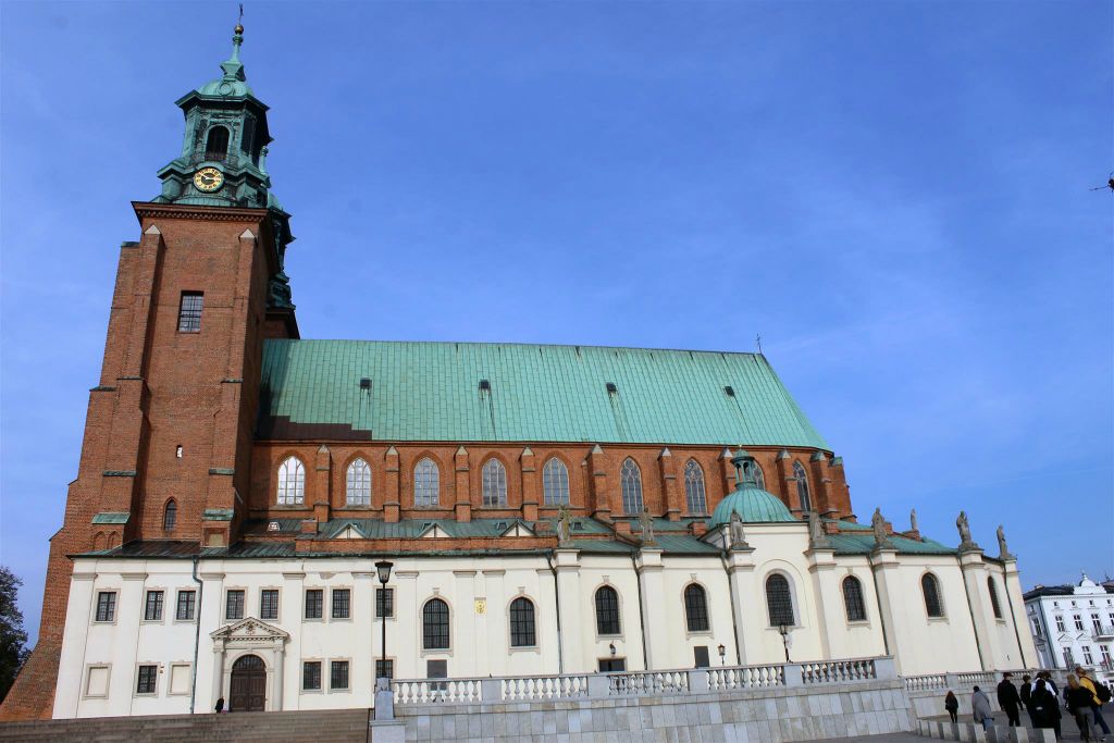 GNIEZNO - de basiliek van Gniezno