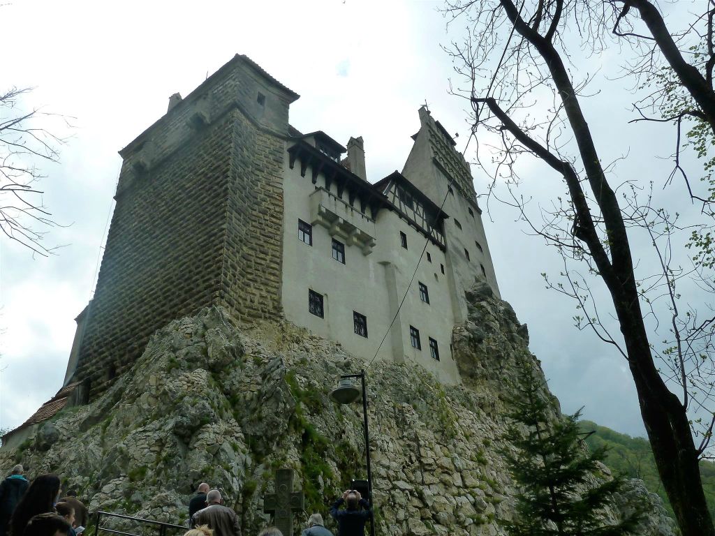 BRAN - het onderaanzicht van het kasteel Bran, wat in 1897 het onderkomen van graaf Dracula was