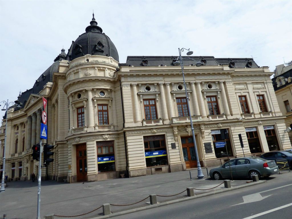 BOEKAREST - de centrale biblotheek van de universiteit van Boekarest