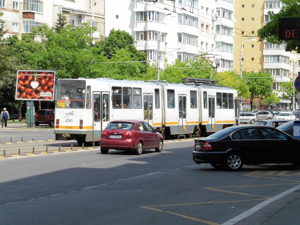BOEKAREST - een tram