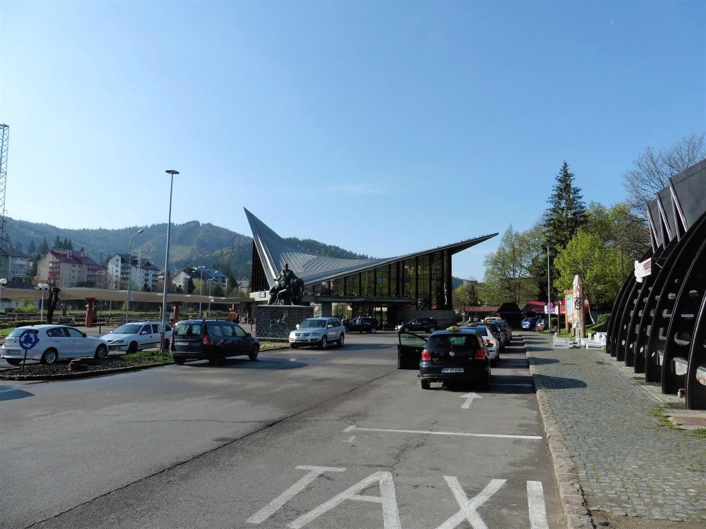 PREDEAL - het treinstation van Predeal
