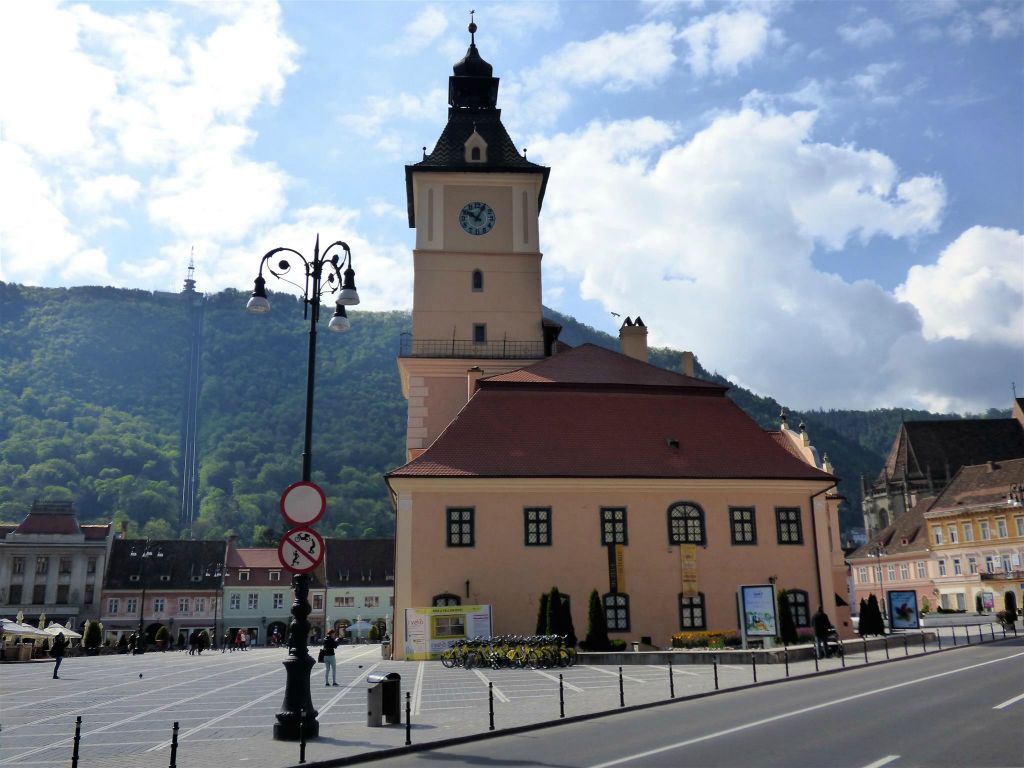 BRASOV - het Huis van de Raad uit 1503 wat nu dienst doet als historisch museum