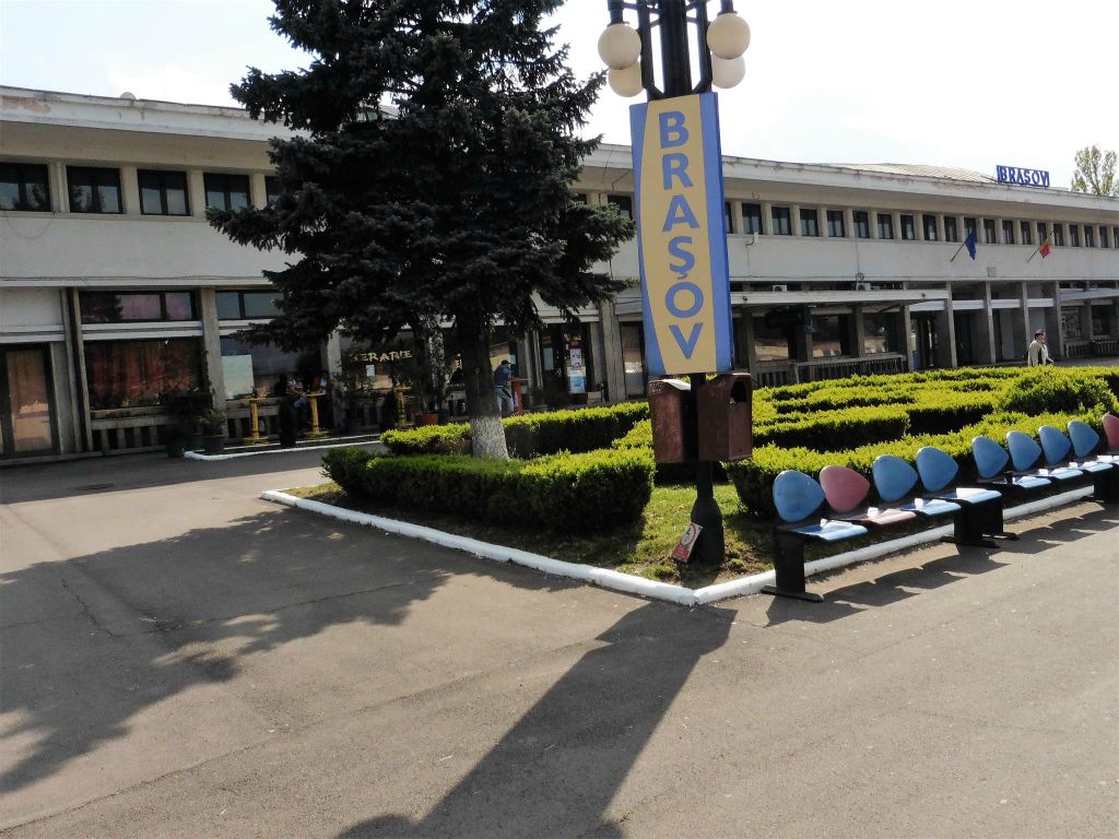 BRASOV - het treinstation van Brasov