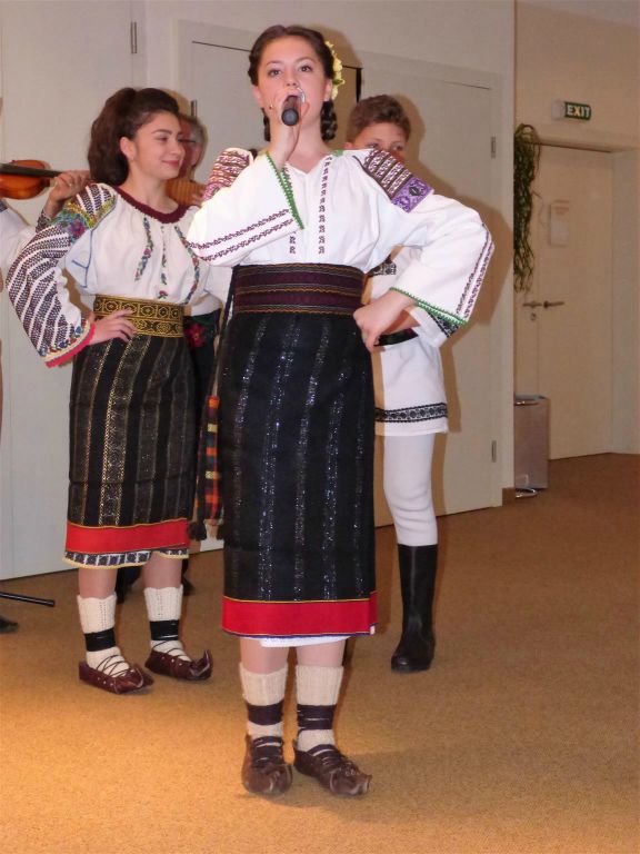RADAUTI - optreden tijdens de folklore avond