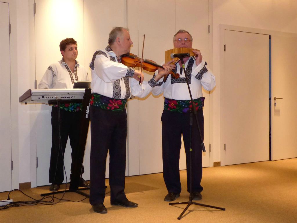 RADAUTI - de muzikale begeleiding tijdens de folklore avond