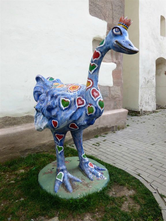 BISTRITA - een struisvogel beeld