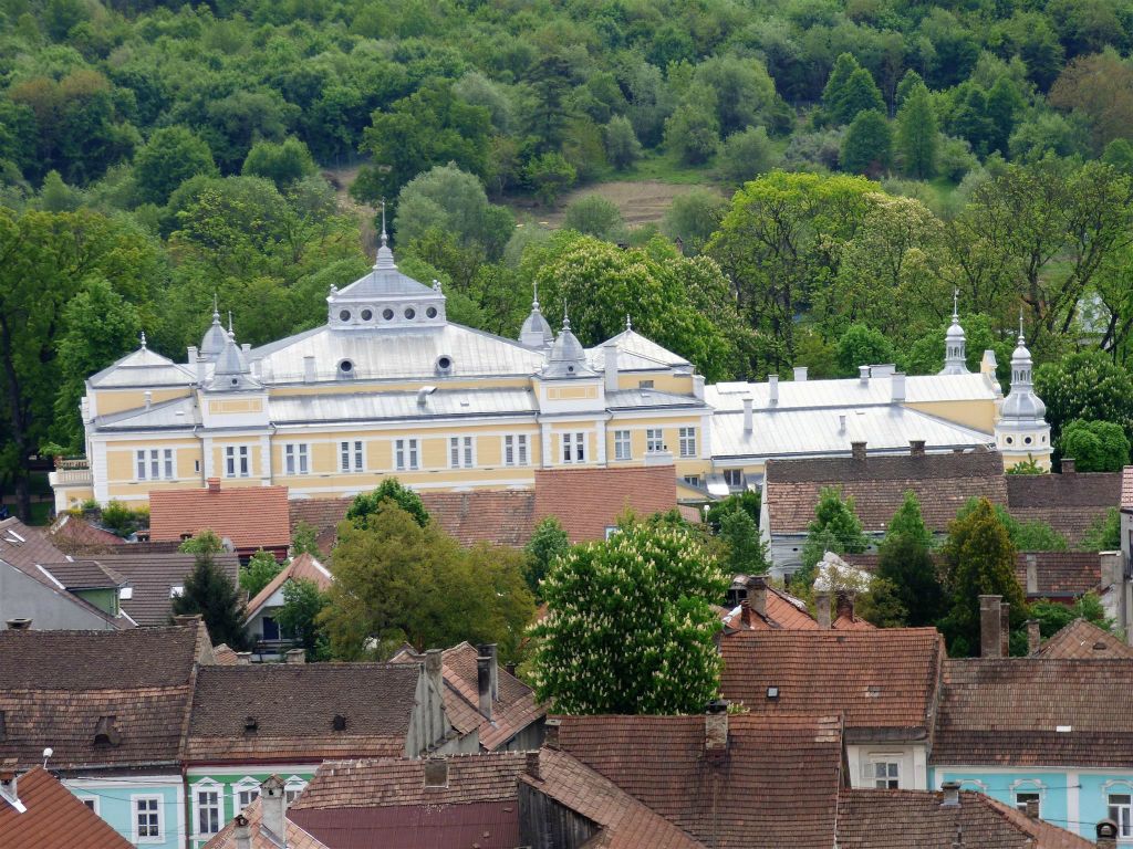 BISTRITA - het Paleis van Cultuur