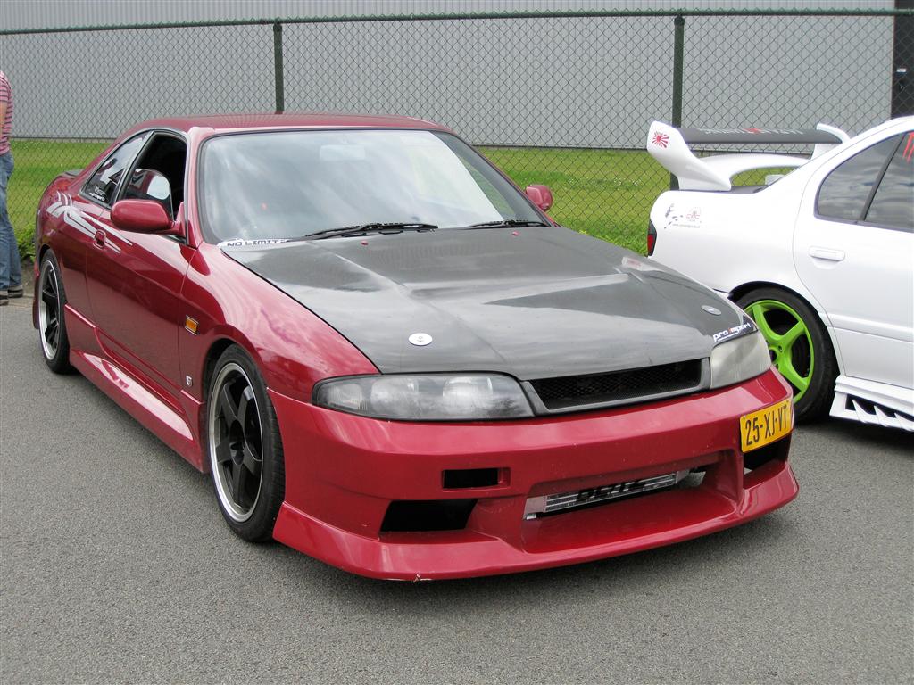 Nissan Skyline - 1994