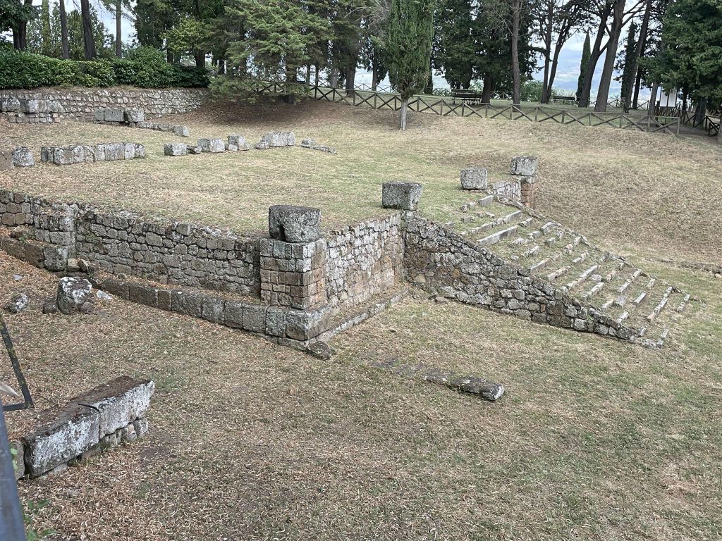ORVIETO - de restanten van de Belvedere-tempel
