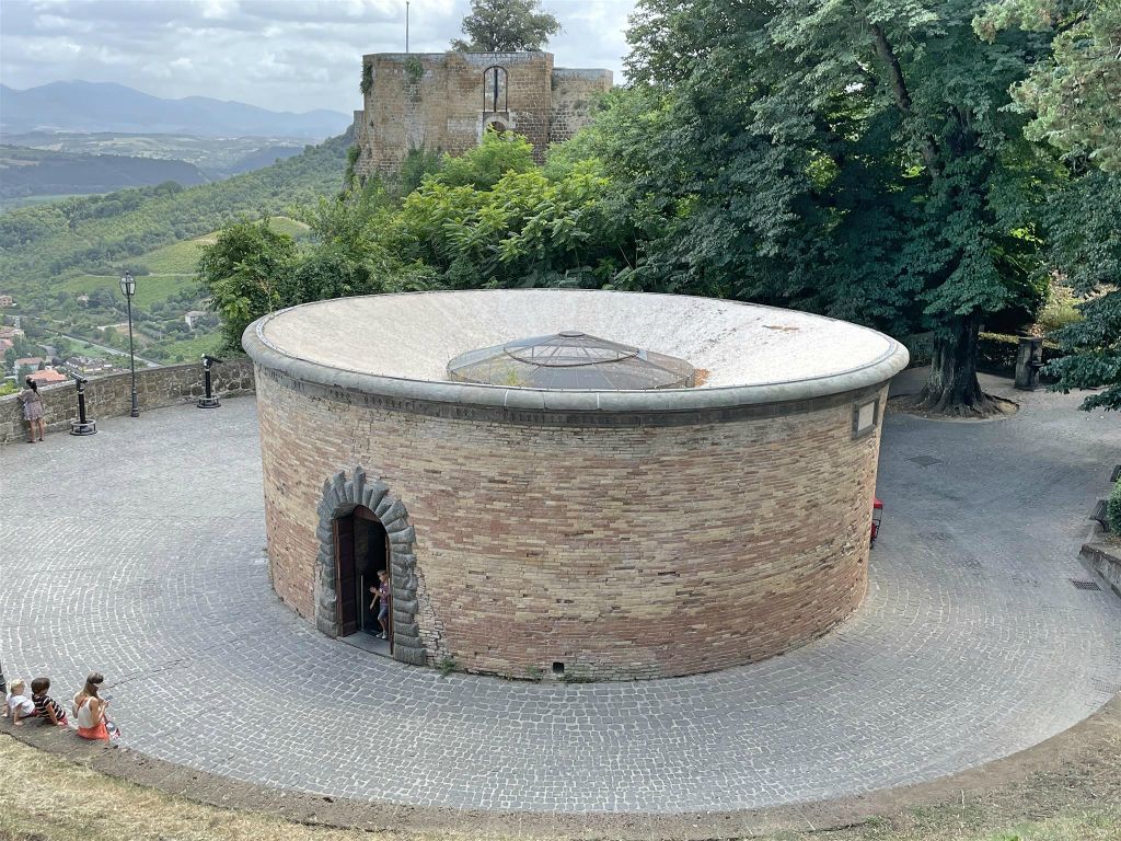ORVIETO - de waterput van de heilige Patrick
