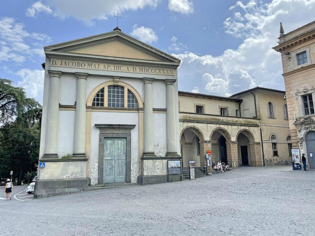 ORVIETO - de kerk van San Giacomo al Colosseo
