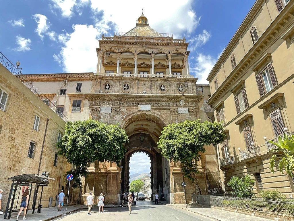 PALERMO - de Nuova stadspoort