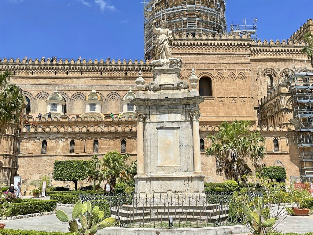 PALERMO - een standbeeld van de heilige van Santa Rosalia
