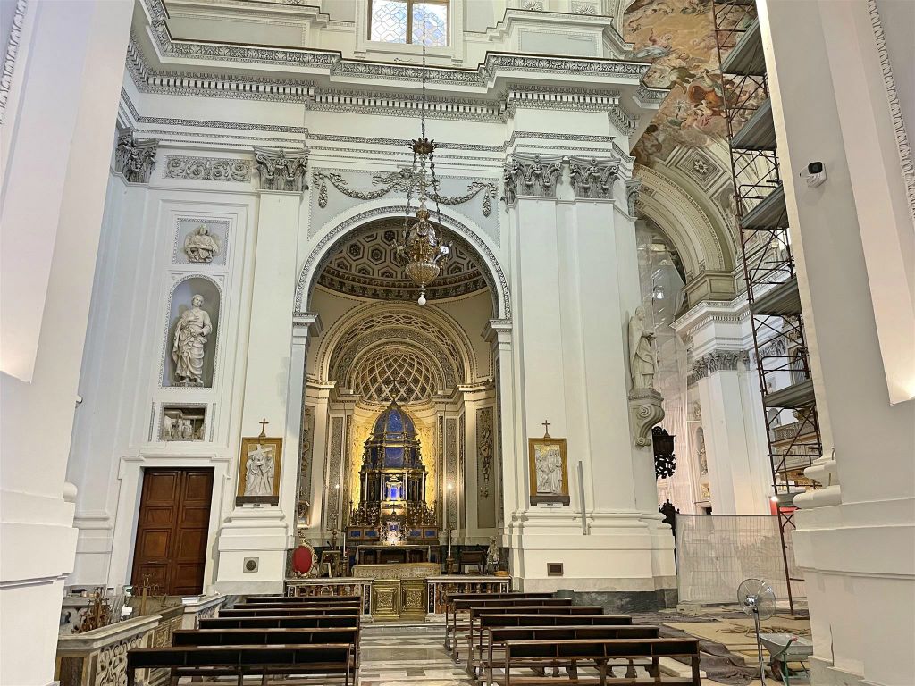 PALERMO - binnen in de kathedraal