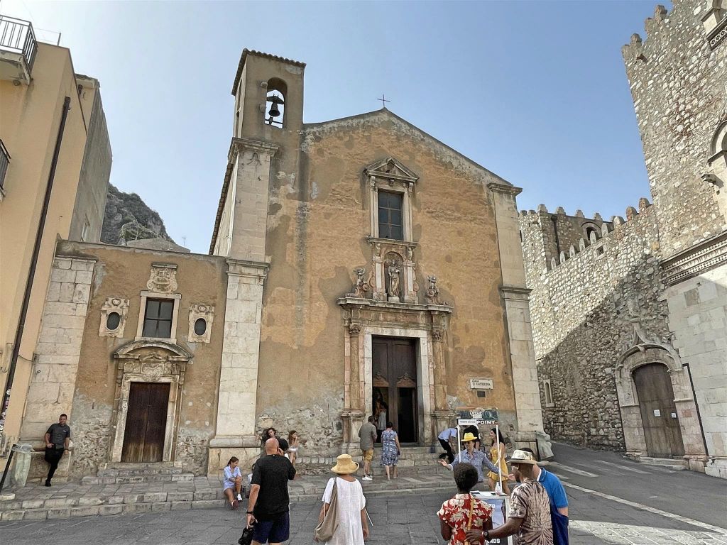 TAORMINA - de kerk van Sint-Catharina