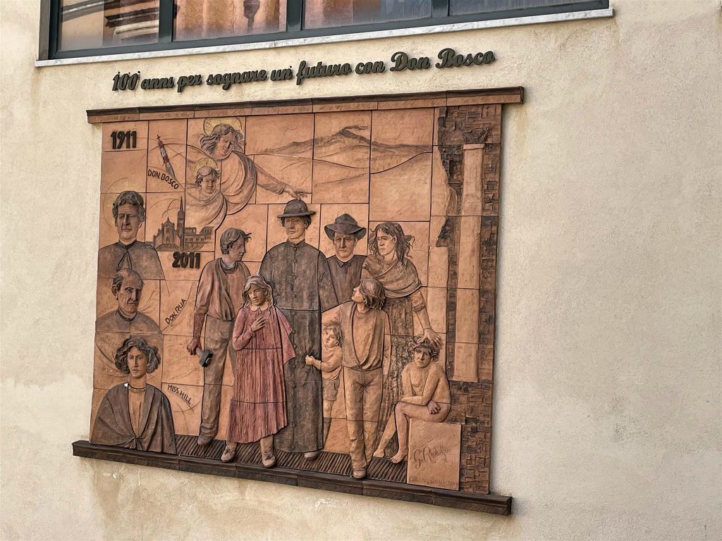 TAORMINA - een gedenkplaat ter herdenking van 100 jaar Sint-Jan Bosco