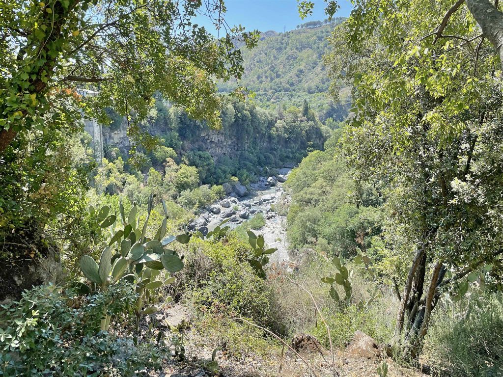 MOTTA CAMASTRA - het Alcantara River Park