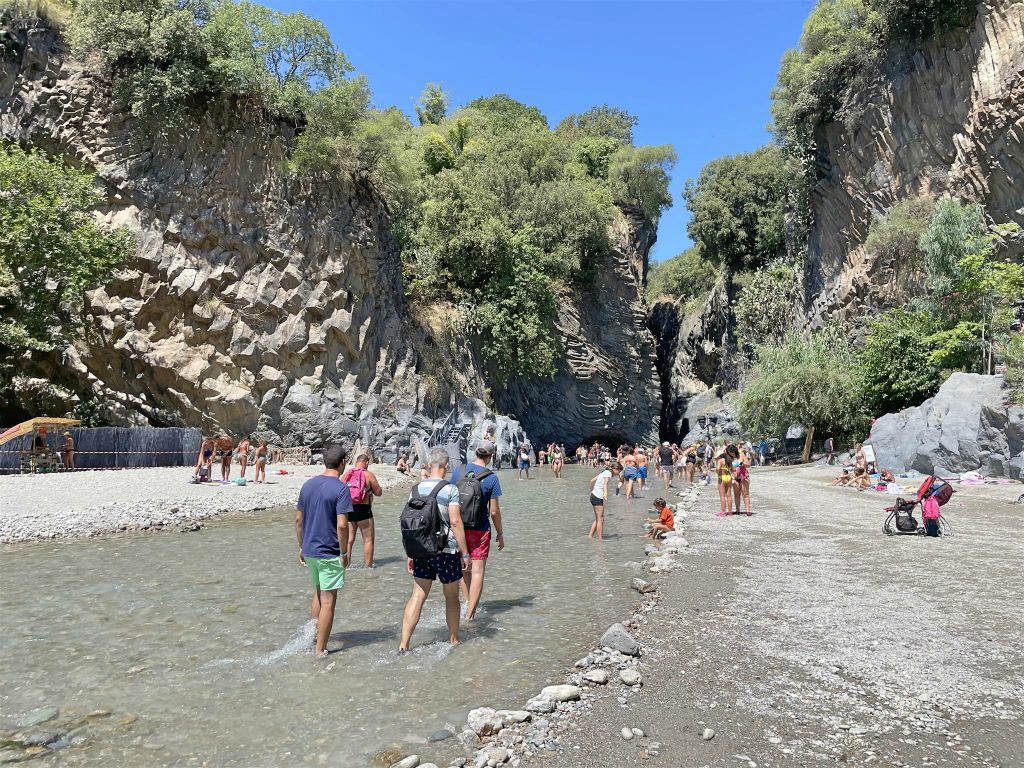 MOTTA CAMASTRA - het Alcantara River Park