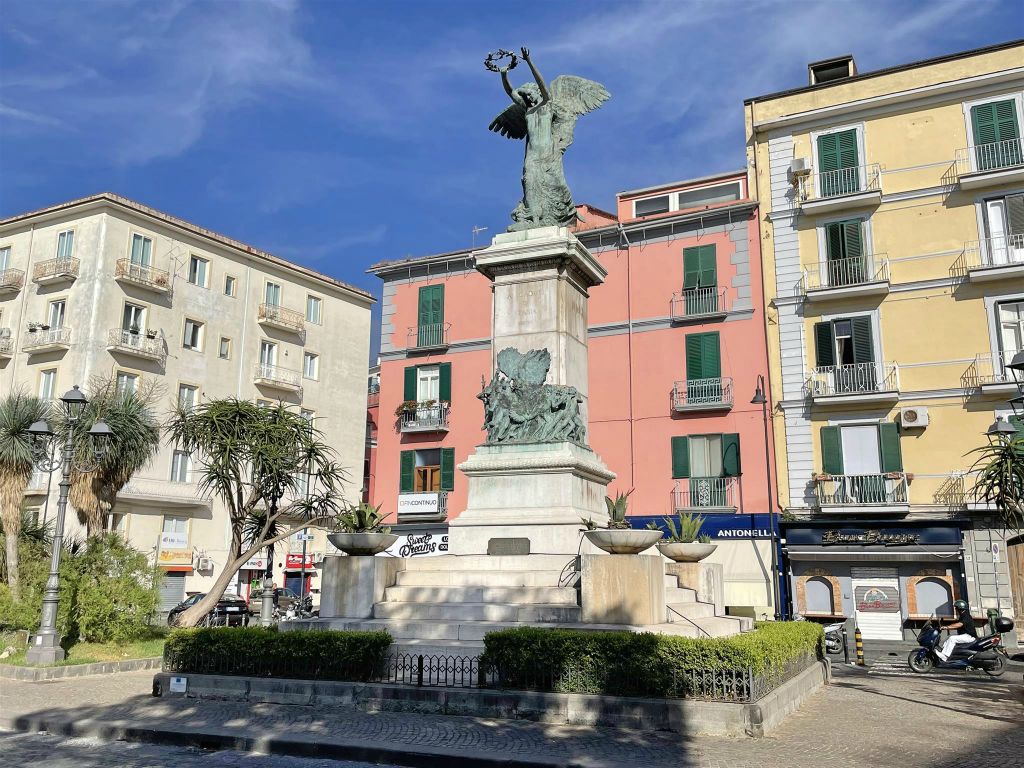 CASTELLAMMARE DI STABIA - een oorlogsmonument