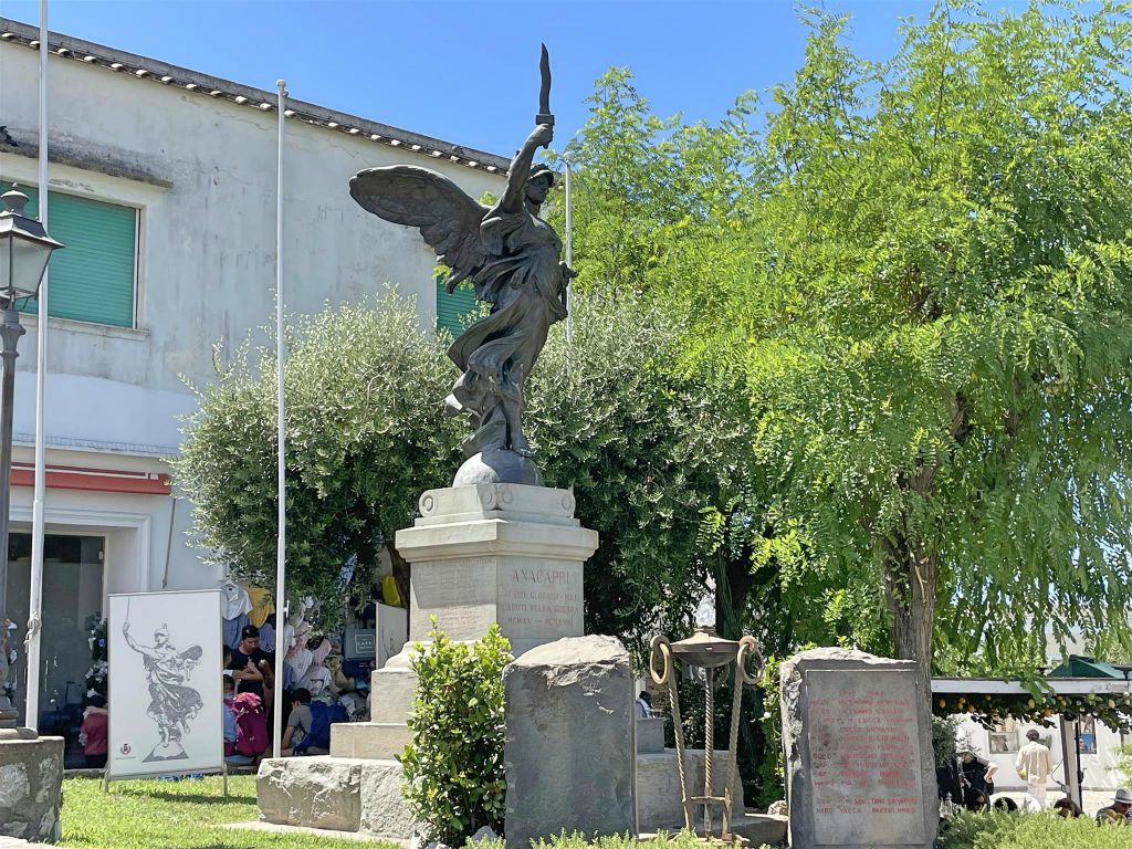 ANACAPRI - een oorlogsmonument