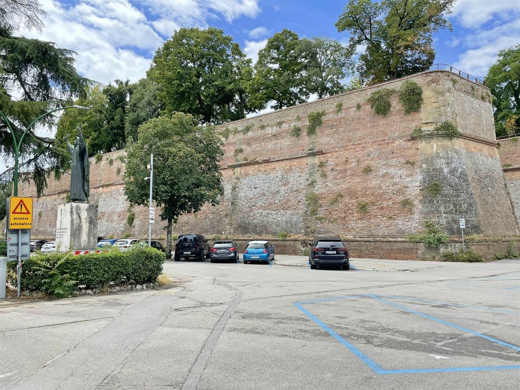 SIENA - het westelijke bastion van het Medici-fort