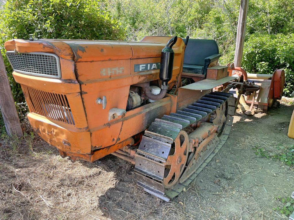 CASTELNUOVO BERARDENGA - een Fiat 355 rupstrekker met hydraulische aftakas en lift