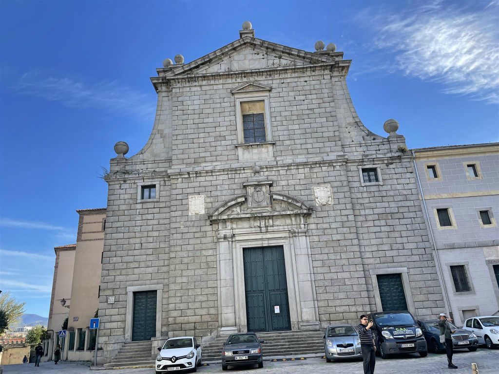 SEGOVIA - de kerk van het gezelschap van Jezus