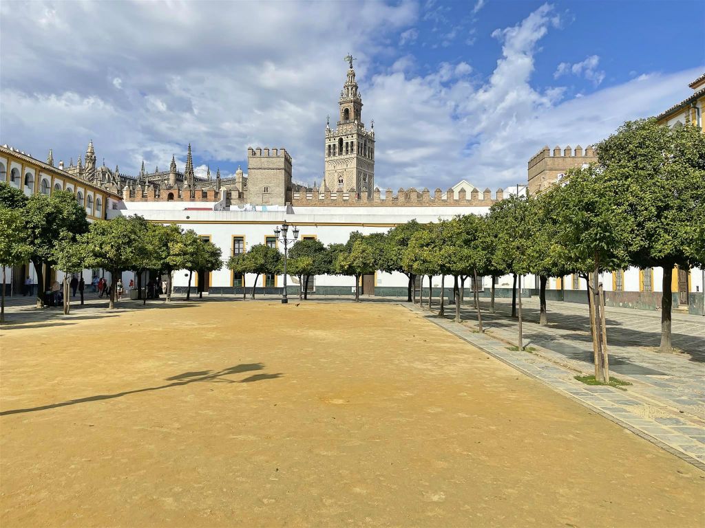 SEVILLA - het plein patio de Banderas