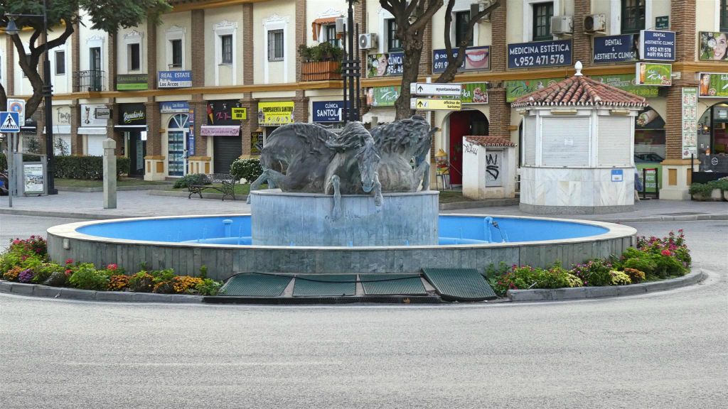 FUENGIROLA - de fontein van de waterpaarden