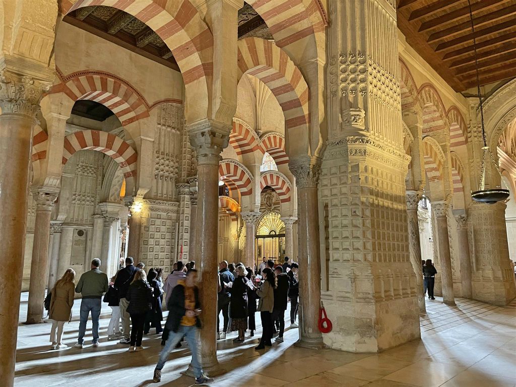 CÓRDOBA - binnen in de Mezquita