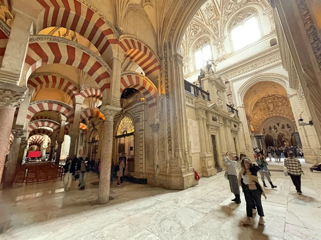 CÓRDOBA - een kapel in de Mezquita