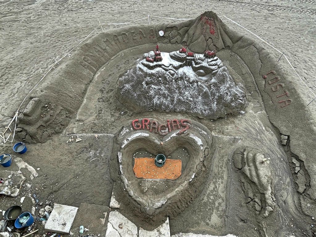 BENALMÁDENA - een zandsculptuur