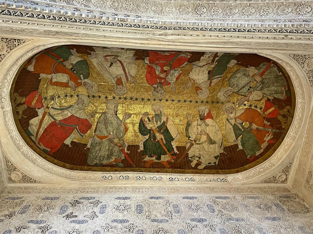 GRANADA - een plafondschildering van de Nasrid paleizen