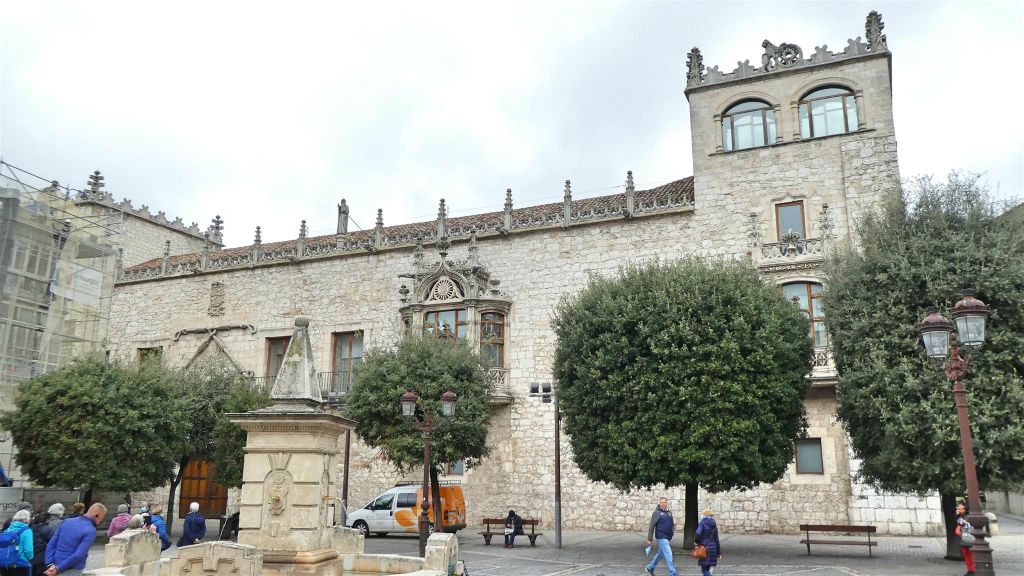 BURGOS - het paleis van de constables van Castilië