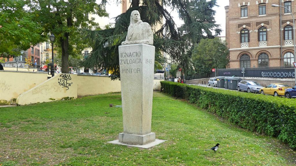 MADRID - een standbeeld ter ere van de Spaanse kunstschilder Ignacio Zuloaga (1870-1945)
