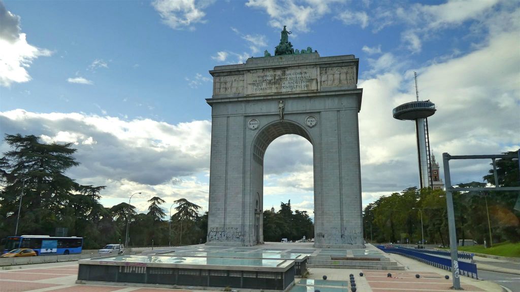 MADRID - de Victoria-boog