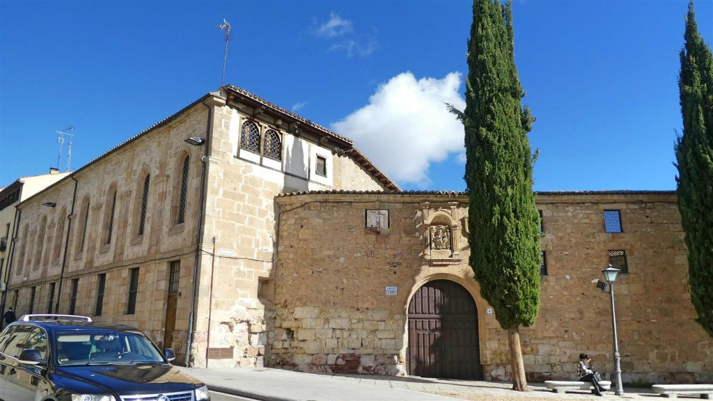 SALAMANCA - het Convento de las Dueñas klooster