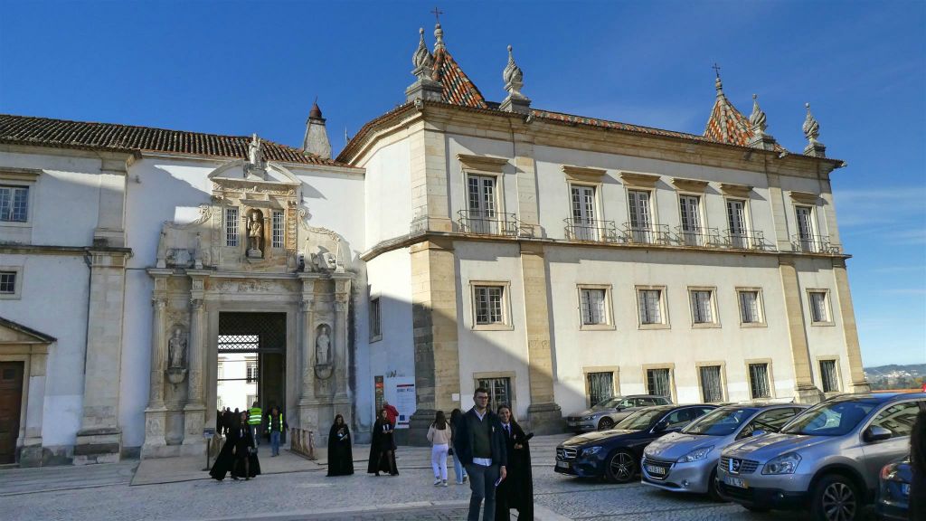 COIMBRA - de stadspoort Porta Férrea
