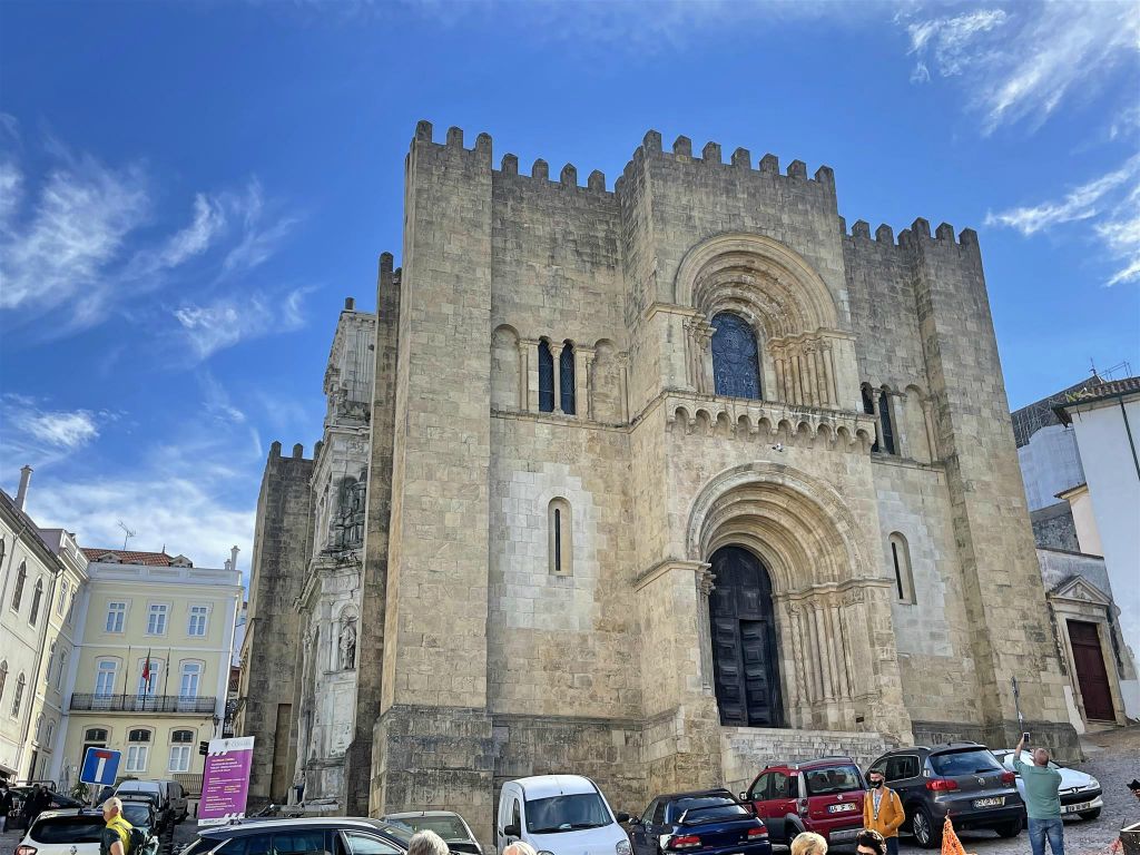 COIMBRA - de oude kathedraal
