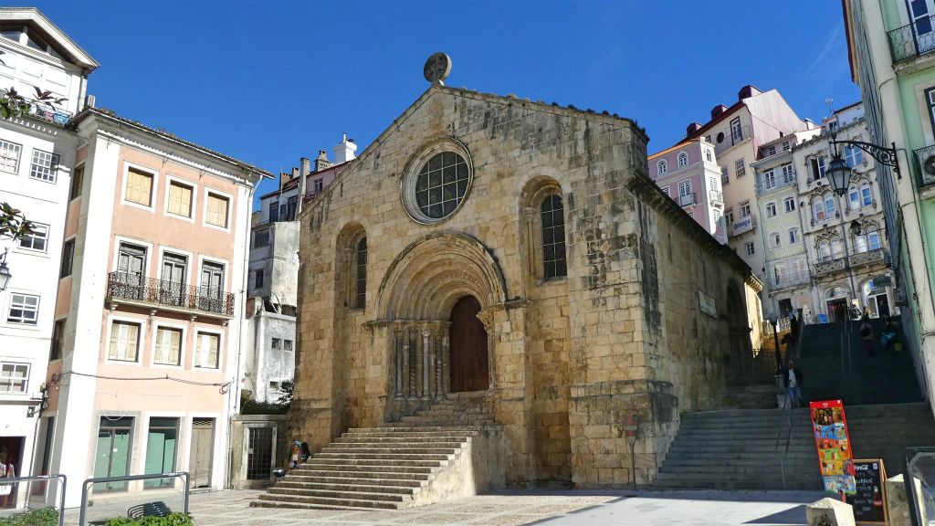 COIMBRA - de kerk van São Tiago