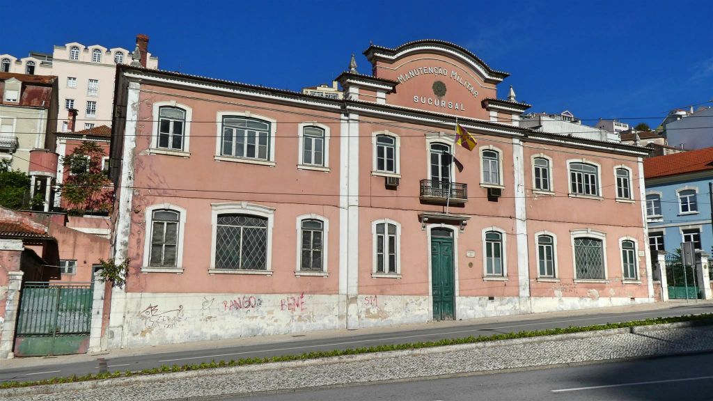 COIMBRA - een gebouw van het militair onderhoud