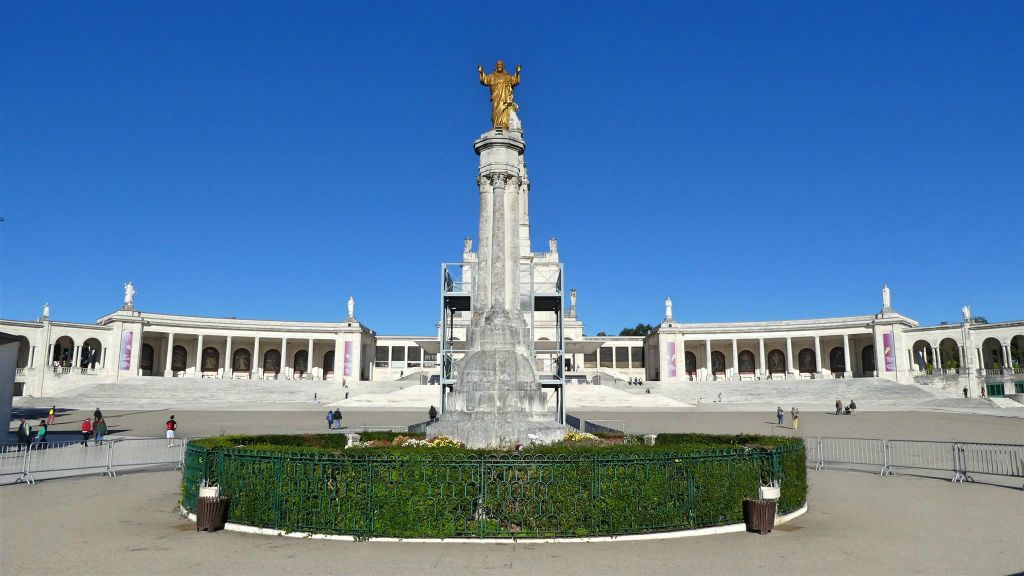 FÁTIMA - een beeld bij het heiligdom