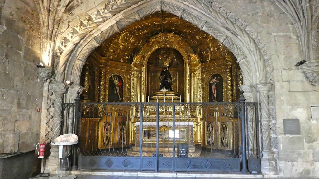LISSABON - een altaar in de kerk van Santa Maria de Belém