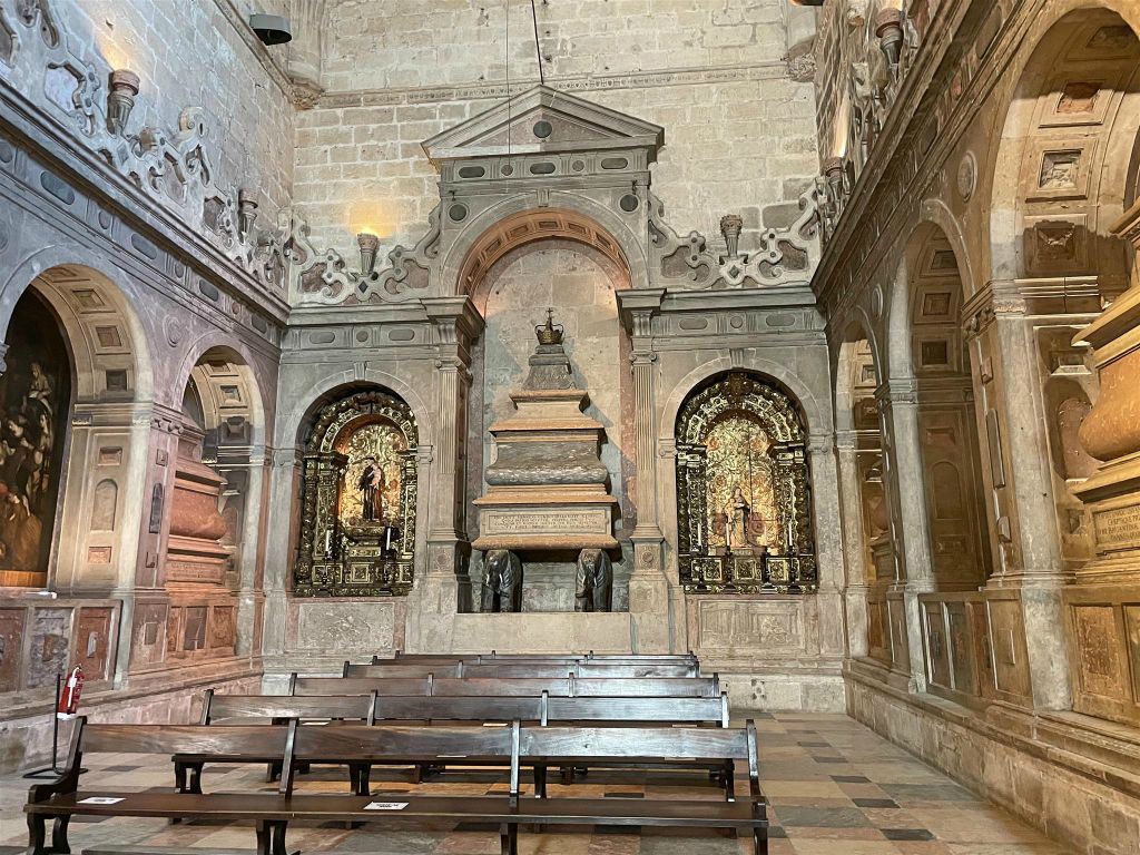 LISSABON - binnen in de kerk van Santa Maria de Belém