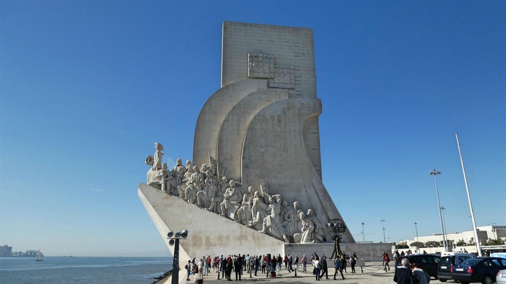 LISSABON - het Padrão dos Descobrimentos monument