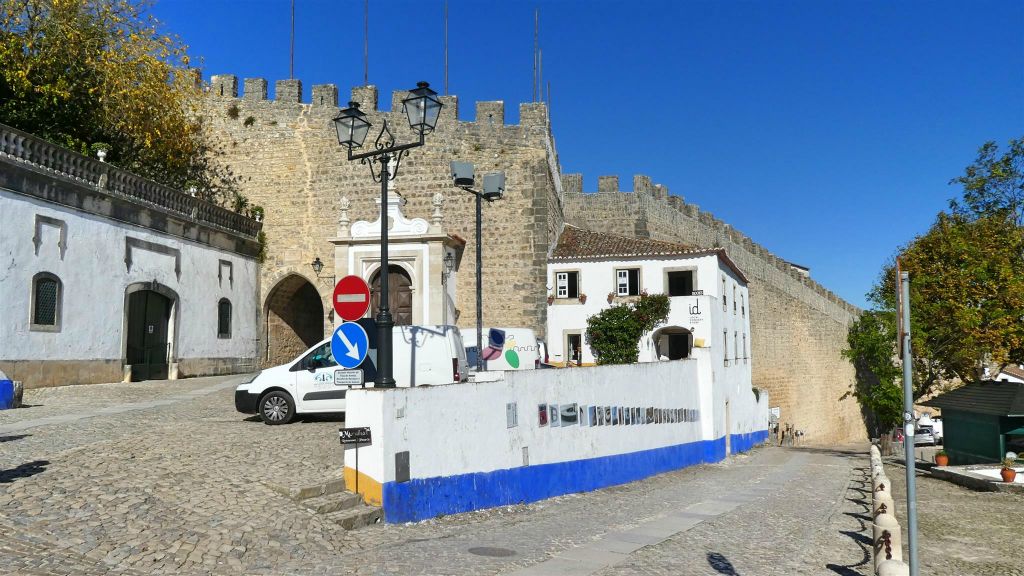 ÓBIDOS - de oude stadsmuur